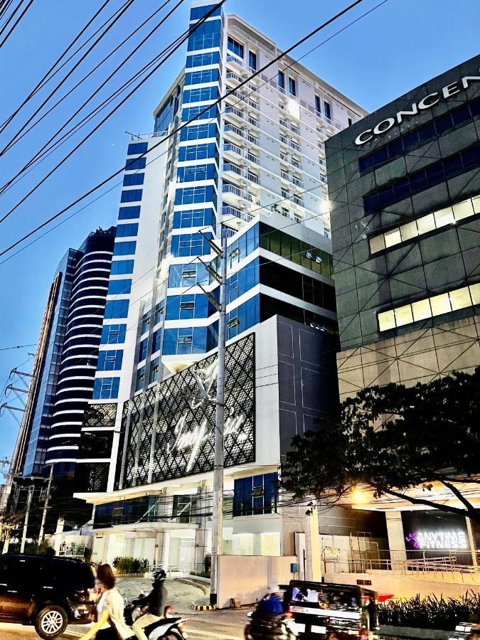 Aparthotel Inspiria Davao City Esterno foto