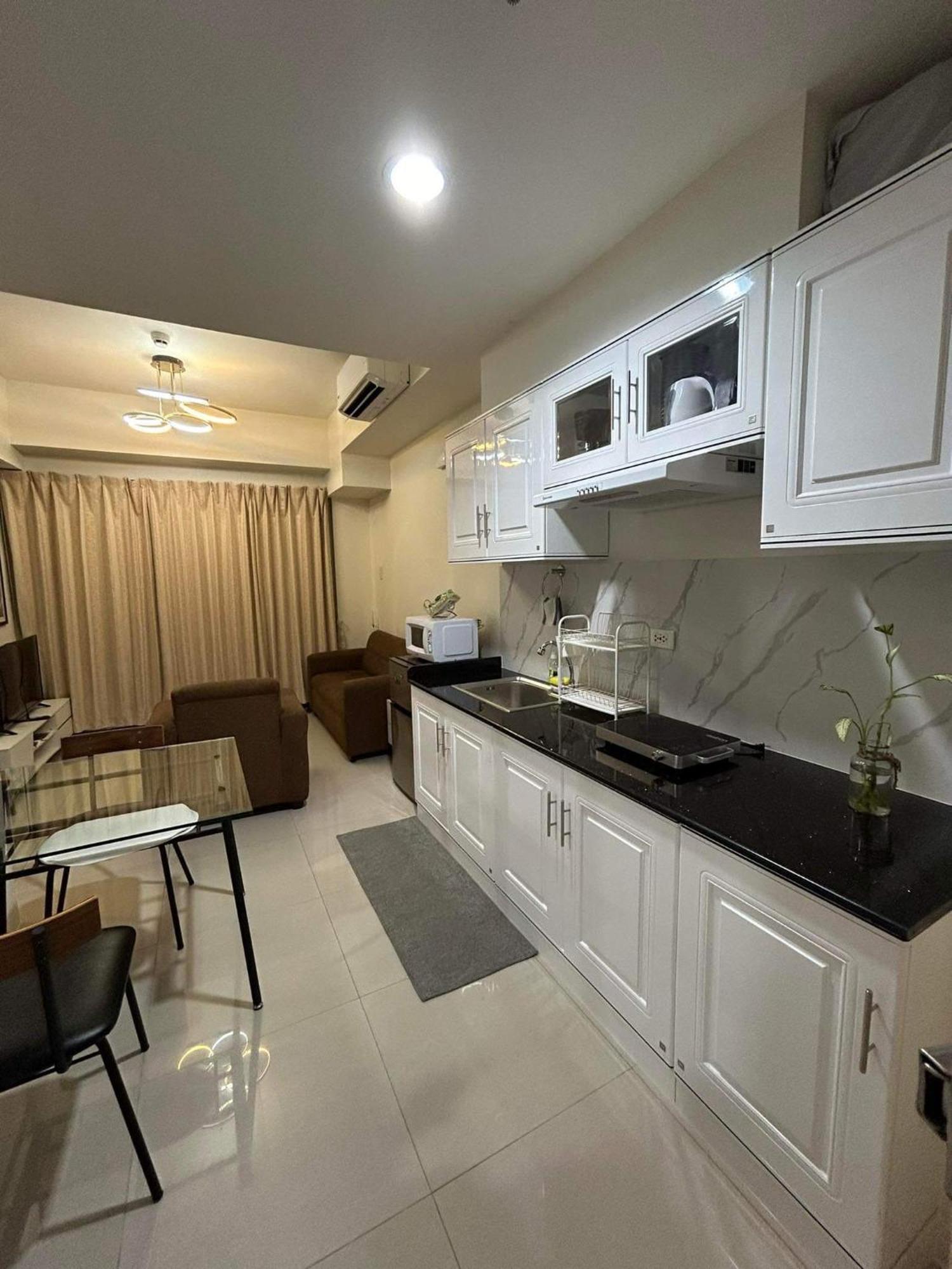 Aparthotel Inspiria Davao City Esterno foto