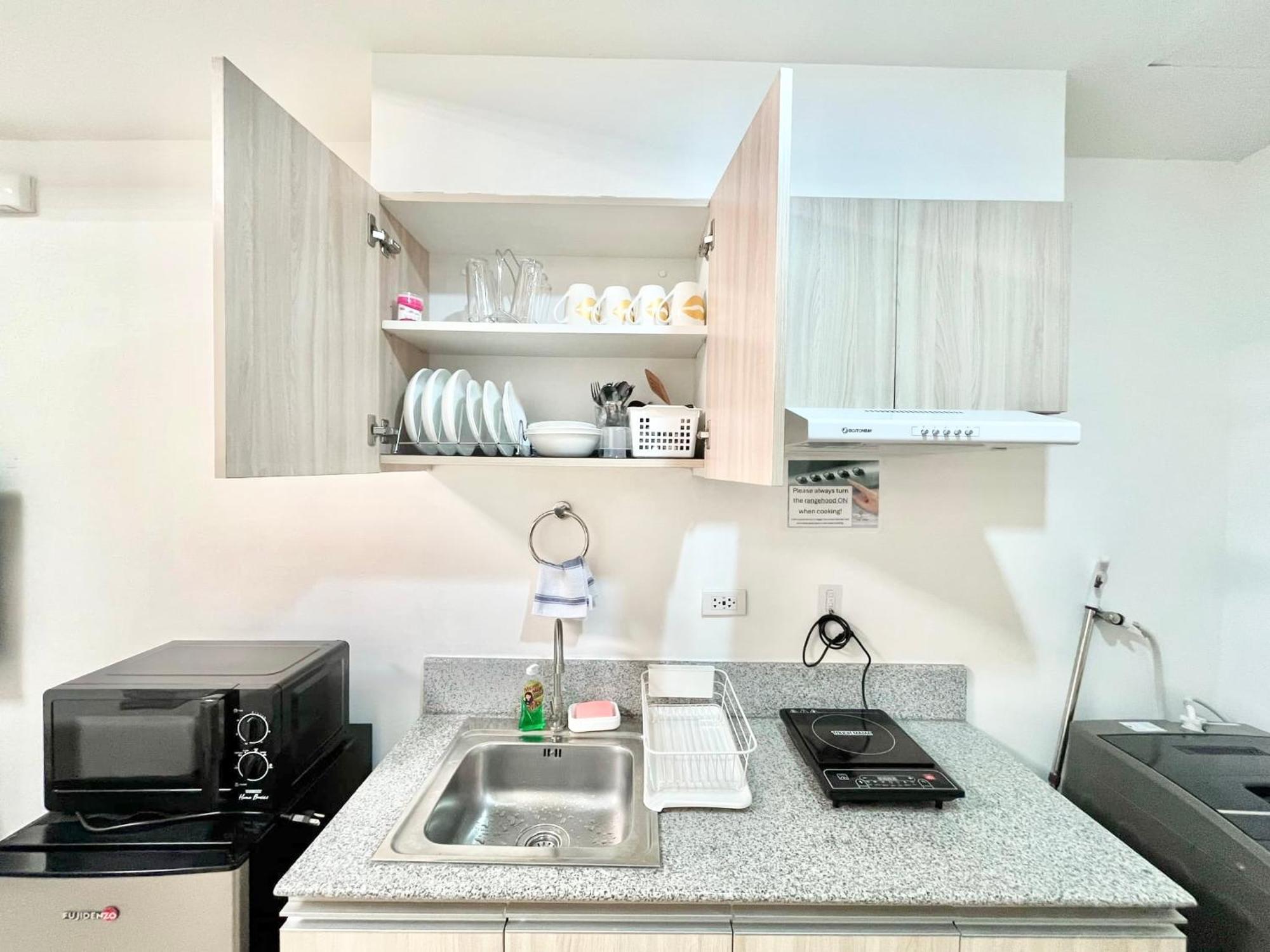 Aparthotel Inspiria Davao City Esterno foto